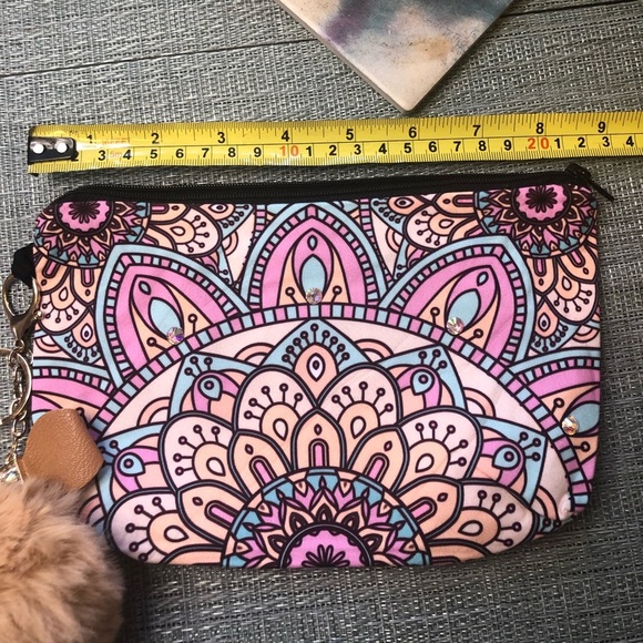 #84t 👛NWOT Swarovski Crystal Bag & Tan Pom Pom Keychain 👛📔 *one of a kind* - Picture 12 of 17